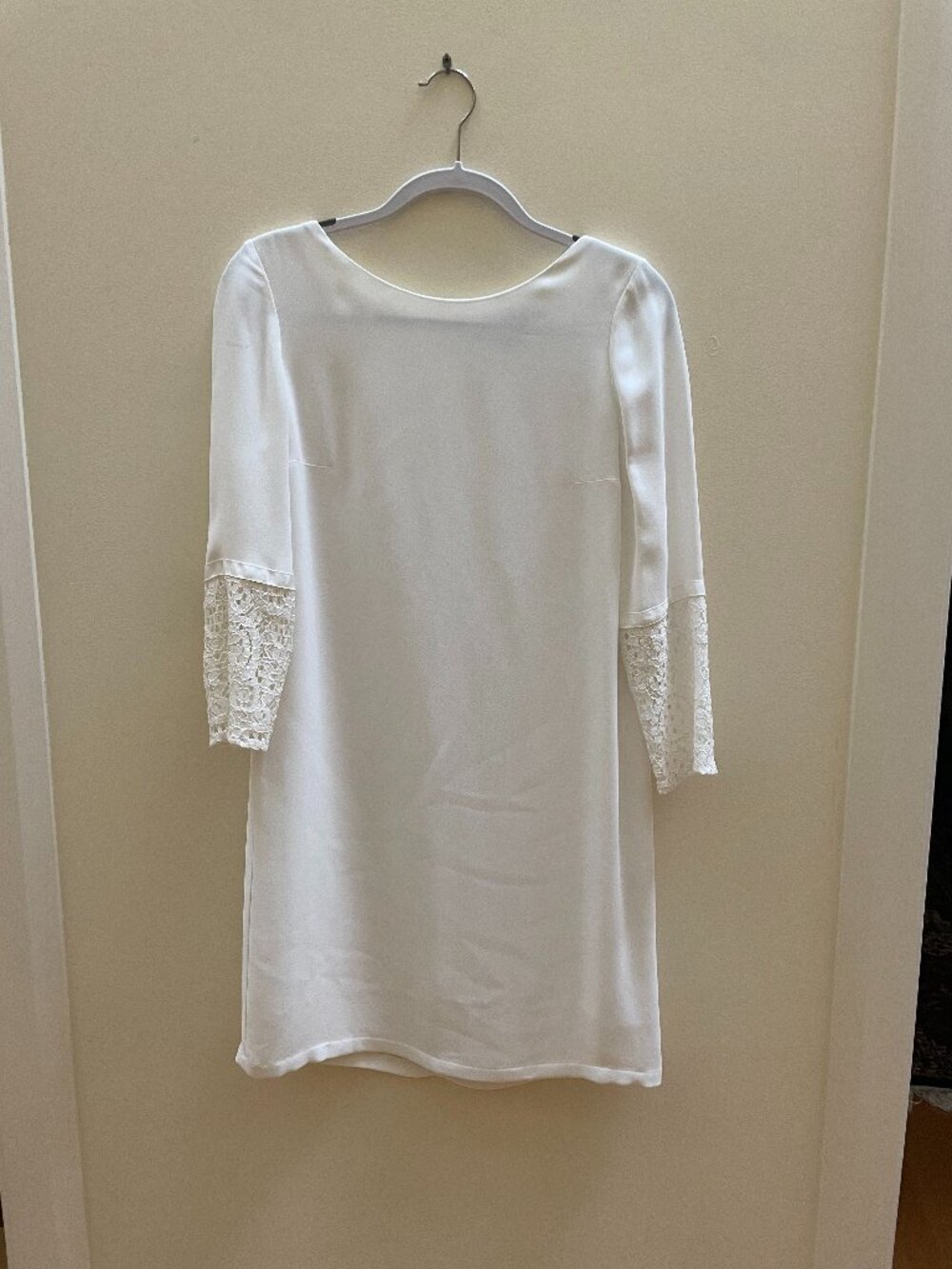 French Connection White Lace Cuff Shift Dress Size 4